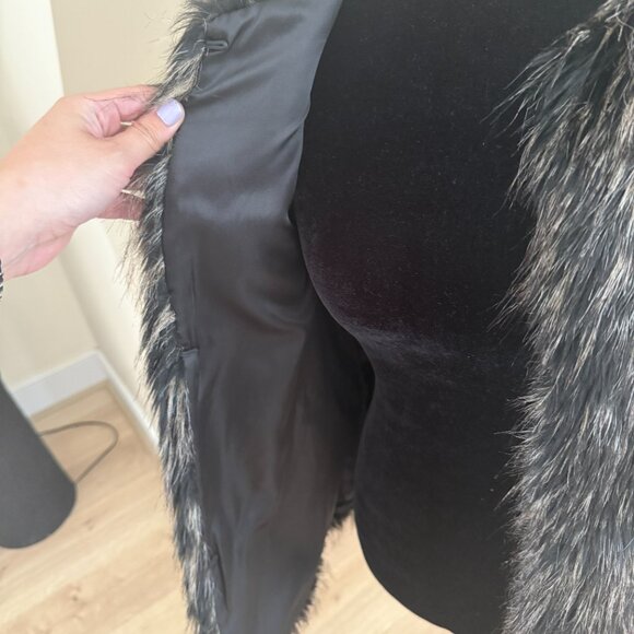 Via Spiga Fur Vest- Size XS- Faux Fur Vest- Long Grey Black Fur Vest - Picture 2 of 4